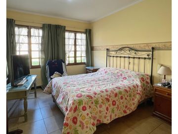 venta casa en godoy cruz
