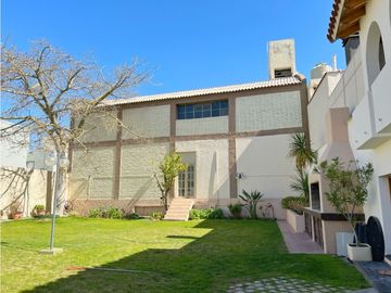 venta casa en godoy cruz