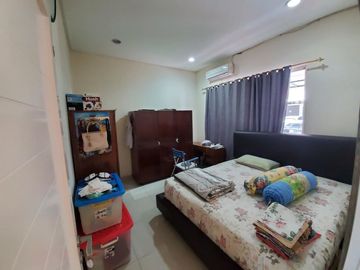 Rumah Puri Mansion 8x15, 2lt, Semi Furnished. Rapi Siap Huni!