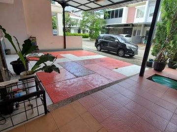Rumah Puri Mansion 8x15, 2lt, Semi Furnished. Rapi Siap Huni!