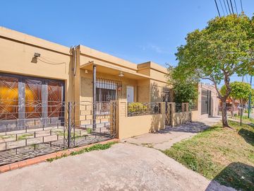 Casa a refaccionar en Beccar - Ideal para ampliar!