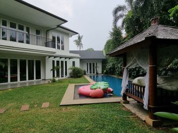 RUMAH at Jl PEJATEN BARAT, JAKSEL (SANGAT MENARIK)