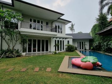 RUMAH at Jl PEJATEN BARAT, JAKSEL (SANGAT MENARIK)
