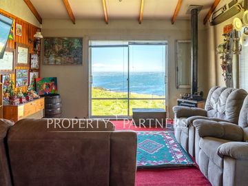 Hermoso terreno con casa en sector Barranco Amarillo y hermosa vista al Estrecho de Magallanes