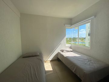 DEPARTAMENTO EN RENTA, EN ACAPULCO DIAMANTE /  A 5 MINUTOS REALES DE LA PLAYA!