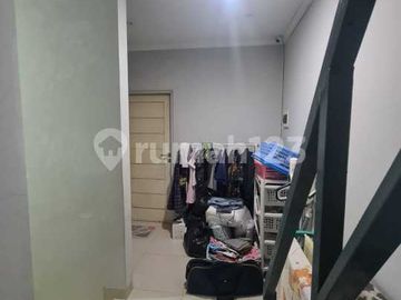 Rumah Rapi 2 1/4 Lantai Jarang Ada Kalideres Permai