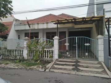 Rumah Layak Huni Jemursari, Strategis Dekat Raya