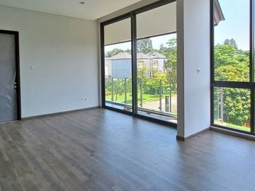 DI JUAL RUMAH CLUSTER SIERRA DI SERENIA HILL LEBAK BULUS JAKARTA SELATAN SISA UNIT 5 RUMAH LAGIII ! !