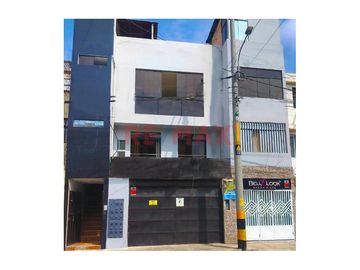 🌟 ¡Descubre tu nuevo hogar en Santa Inés! 🌟

📍 Ubicado en Las Turquezas 559, este moderno departamento te espera para comenzar una nueva historia. D