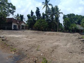 Kawasan Padat Penduduk, Miliki Hunian Nyaman di Cluster Private