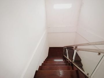 RUMAH MODERN 7 KAMAR LUAS DI DENPASAR SELATAN