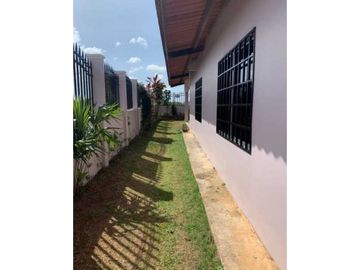 VENDO CASA EN ARRAIJAN JUAN DEMOSTENES BRISAS DEL GOLF 3R