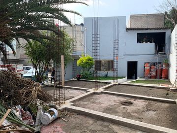 Sta Isabel Tola Casa en VENTA