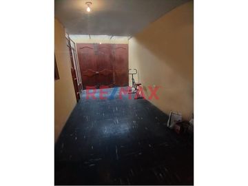 🏡 ¡Una Oportunidad Única en Trujillo! 🌟

Descubre el hogar ideal para tu familia en Urb. Monserrate, a solo 2 cuadras de UPAO
Esta acogedora casa d