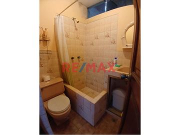 🏡 ¡Una Oportunidad Única en Trujillo! 🌟

Descubre el hogar ideal para tu familia en Urb. Monserrate, a solo 2 cuadras de UPAO
Esta acogedora casa d