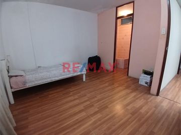 🏡 ¡Una Oportunidad Única en Trujillo! 🌟

Descubre el hogar ideal para tu familia en Urb. Monserrate, a solo 2 cuadras de UPAO
Esta acogedora casa d