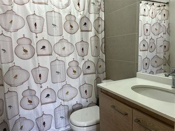 Casa en venta de 3 dorm. Brisas Norte. colegio Highlands