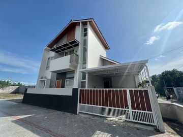Dijual Rumah Siap Bangun 2 Lantai dalam Perumahan