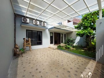 Rumah 4 Lantai Luas 161 di Borobudur Sukarno Hatta Malang