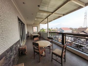 Rumah 4 Lantai Luas 161 di Borobudur Sukarno Hatta Malang
