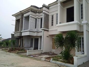Rumah baru 2 lantai 1,5M dalam town house di Ciputat