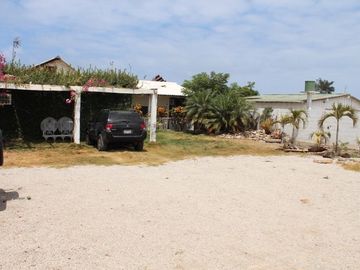 Ballenita Beach House: Se Vende Casa Cerca del Mar en Ballenita