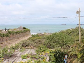 Ballenita Beach House: Se Vende Casa Cerca del Mar en Ballenita