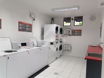 Departamento en Venta en Calle Tocornal, Santa Isabel. Santiago Centro