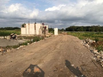 RUMAH MURAH DI PERUMAHAN DENGAN FASILITAS KOLAM RENANG DI JOGJA BARAT