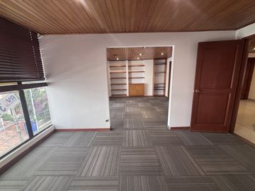 oficina en arriendo/venta en chapinero norte. Cod V700627