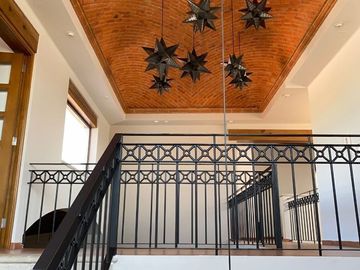 Residencia en San Francisco Juriquilla, Bóveda Catalana, Dobles Alturas, Jardínn
