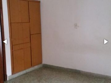 Casa PH en venta en Lourdes