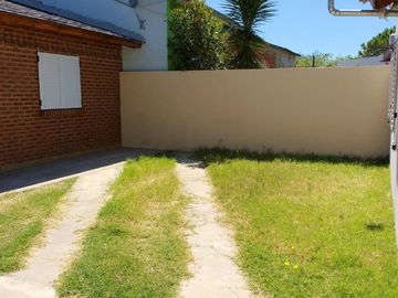 CHALET CON CAPACIDAD PARA 4 PERSONAS A DOS CUADRAS DEL MAR