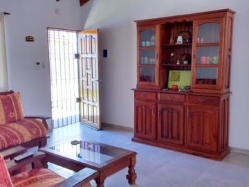 CHALET CON CAPACIDAD PARA 4 PERSONAS A DOS CUADRAS DEL MAR