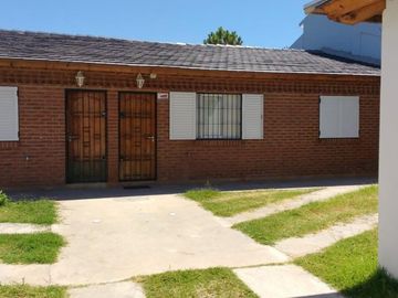 CHALET CON CAPACIDAD PARA 4 PERSONAS A DOS CUADRAS DEL MAR