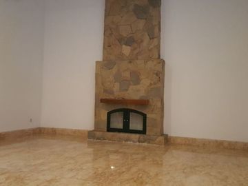 Rumah di Cinere, Design Eropa dlm Komplek di Jati Indah