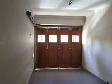Rumah di Cinere, Design Eropa dlm Komplek di Jati Indah
