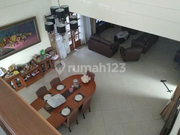 Rumah Tengah Kota, Nyaman Asri Area Bkr