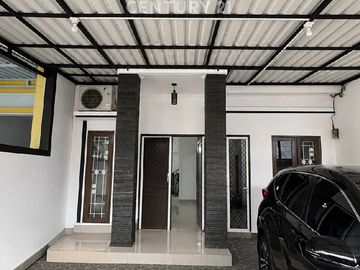 RUMAH CANTIK SHM 2 LANTAI DI DUREN SAWIT JAKTIM LT 114m²