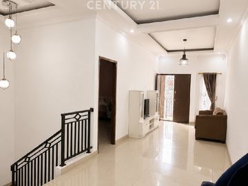 RUMAH CANTIK SHM 2 LANTAI DI DUREN SAWIT JAKTIM LT 114m²