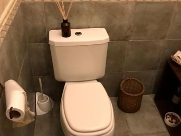 EXCELENTE PROPIEDAD, CASA CUATRO AMBIENTES, BARRIO CERRADO LOS CARACOLES EN INGENIERO MASCHWITZ