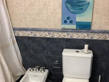EXCELENTE PROPIEDAD, CASA CUATRO AMBIENTES, BARRIO CERRADO LOS CARACOLES EN INGENIERO MASCHWITZ