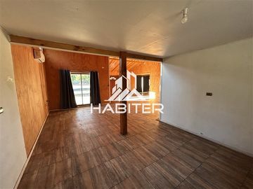 Casa en venta de 4 dorm. en Los Angeles
