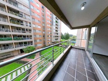 Venta Apartamento Con Piscina en Castilla Reservado Bogotá. Cod V23507