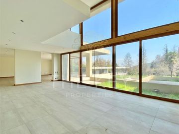 Casa en Venta en Cerro Apoquindo - Camino el Alba