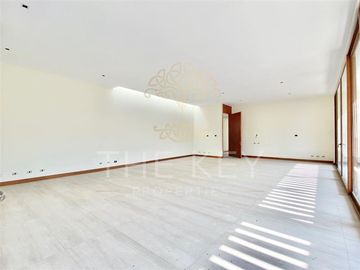 Casa en Venta en Cerro Apoquindo - Camino el Alba