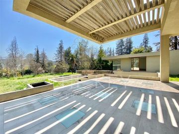 Casa en Venta en Cerro Apoquindo - Camino el Alba