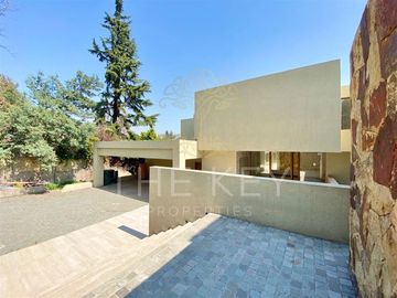 Casa en Venta en Cerro Apoquindo - Camino el Alba