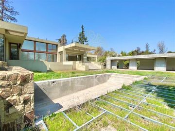 Casa en Venta en Cerro Apoquindo - Camino el Alba