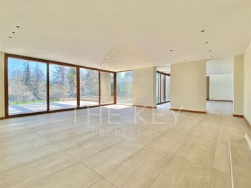 Casa en Venta en Cerro Apoquindo - Camino el Alba